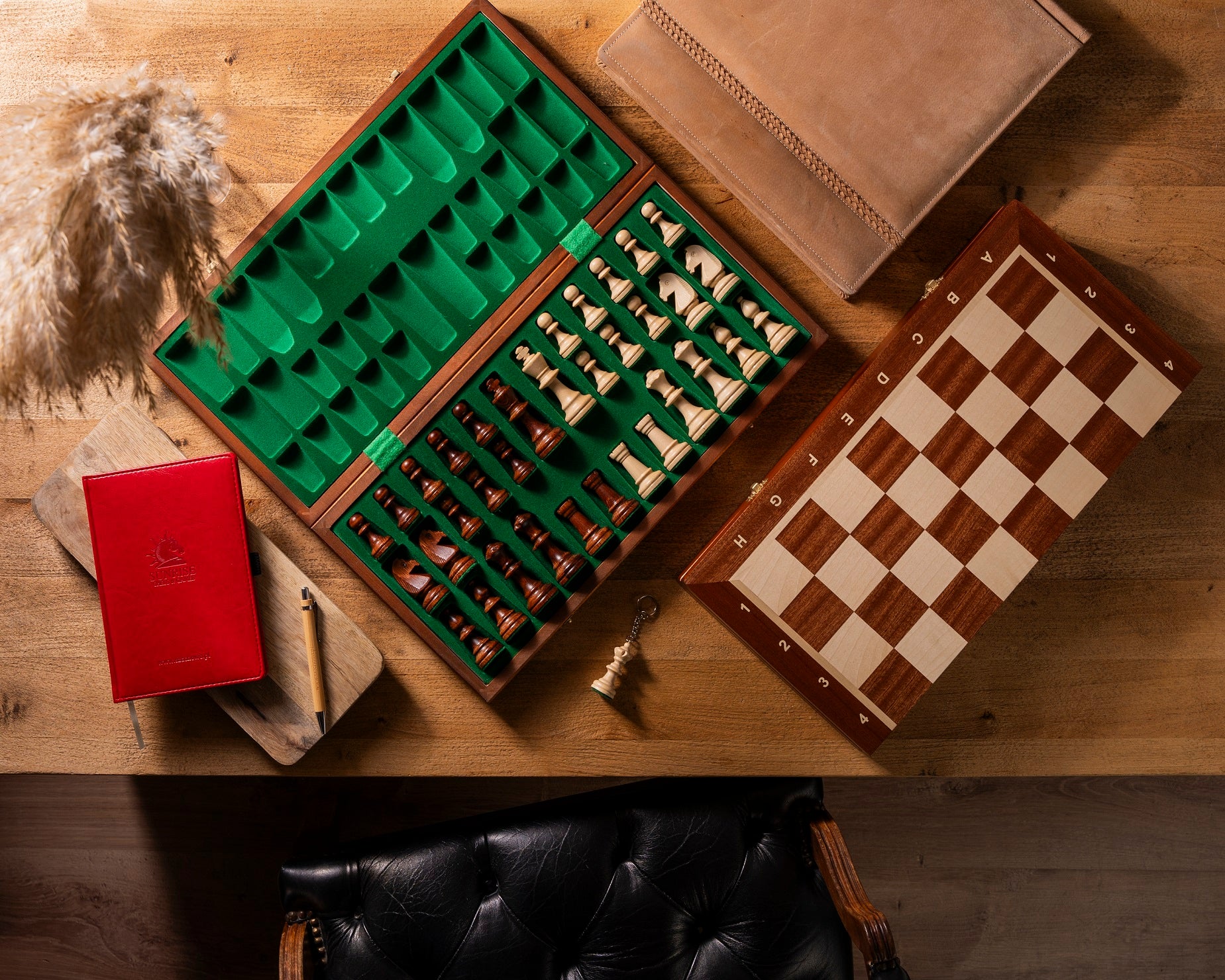 Jeu d'échecs de tournoi n° 4 (double reine) plateau en acajou et sycomore
